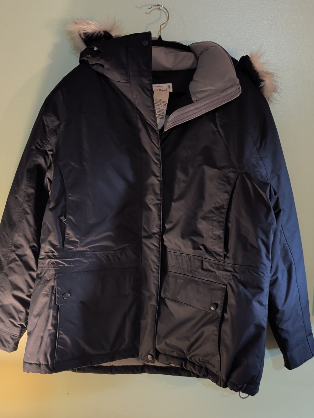 L.L. Bean Navy Ultrawarm Down Parka with Faux-Fur Trim XL petite